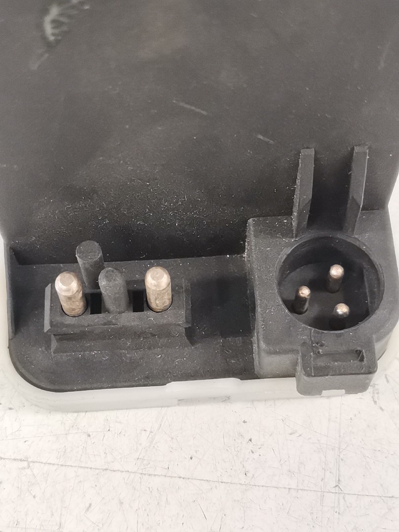 Compressor Fecho Central  MERCEDES-BENZ 190 (W201) | 82 - 93 Imagem-1