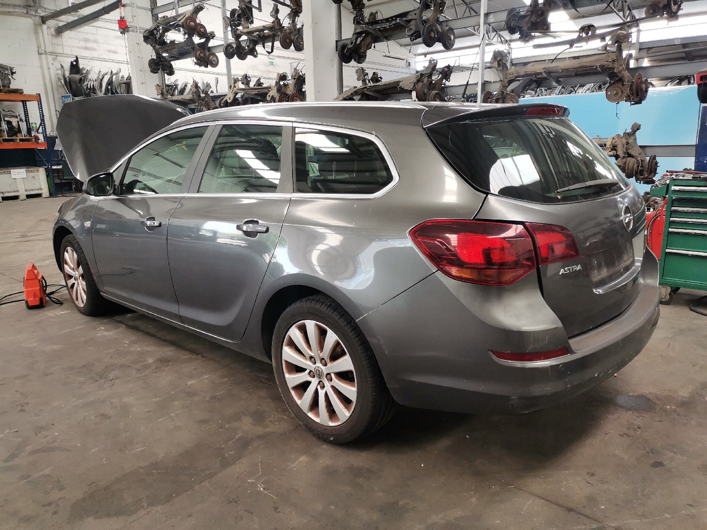 ASTRA J Sports Tourer  OPEL ASTRA J Sports Tourer (P10) | 10 - 15