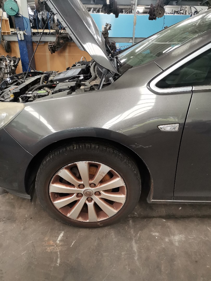 Guarda Lamas Esquerdo OPEL ASTRA J Sports Tourer (P10) | 10 - 15