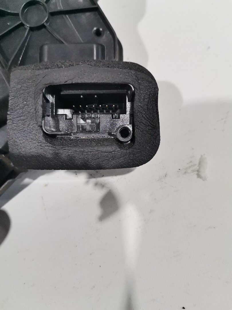 Fechadura Frente Lado Esquerdo VOLKSWAGEN POLO (6R1, 6C1) | 09 -  Imagem-1