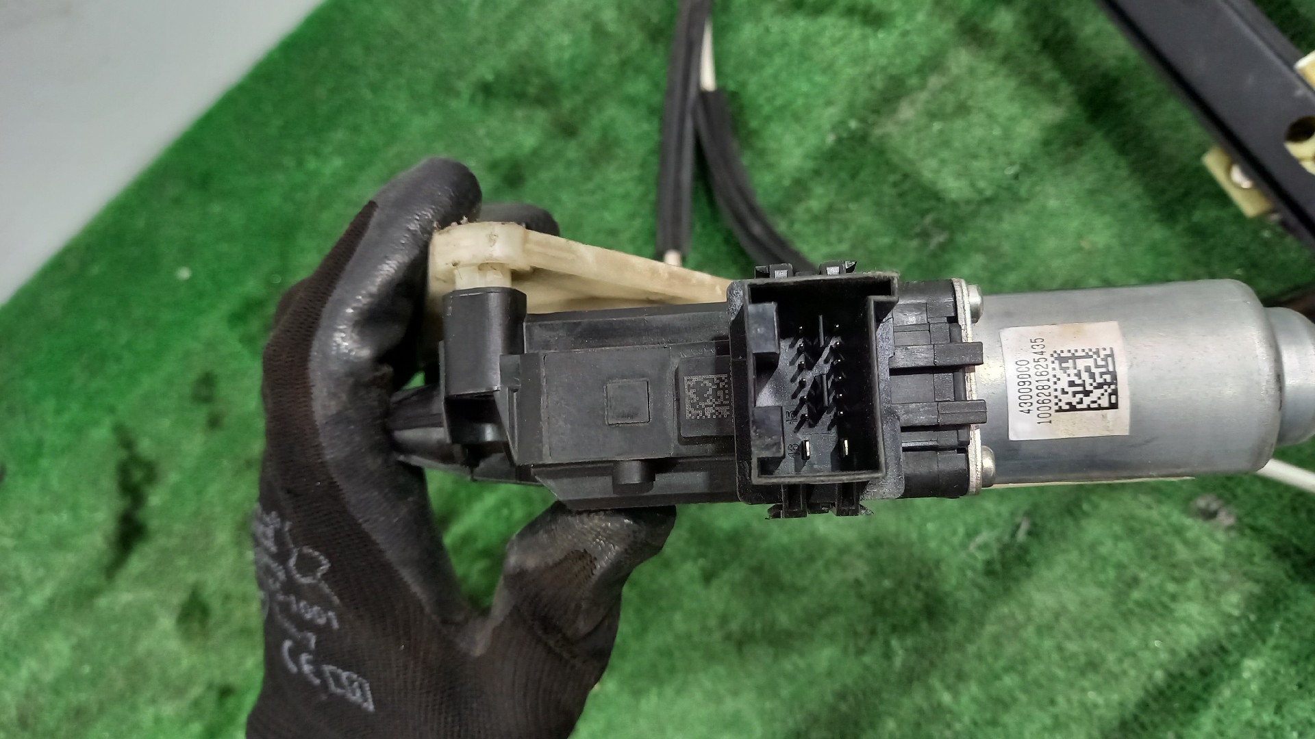 Elevador de Vidro Frente Direito  VOLKSWAGEN POLO (6R1, 6C1) | 09 -  Imagem-2