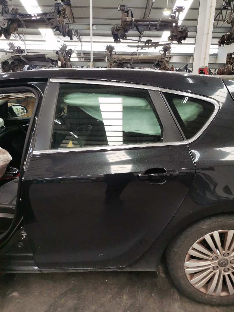 Porta Tras Lado Esquerdo OPEL ASTRA J (P10) | 09 - 15