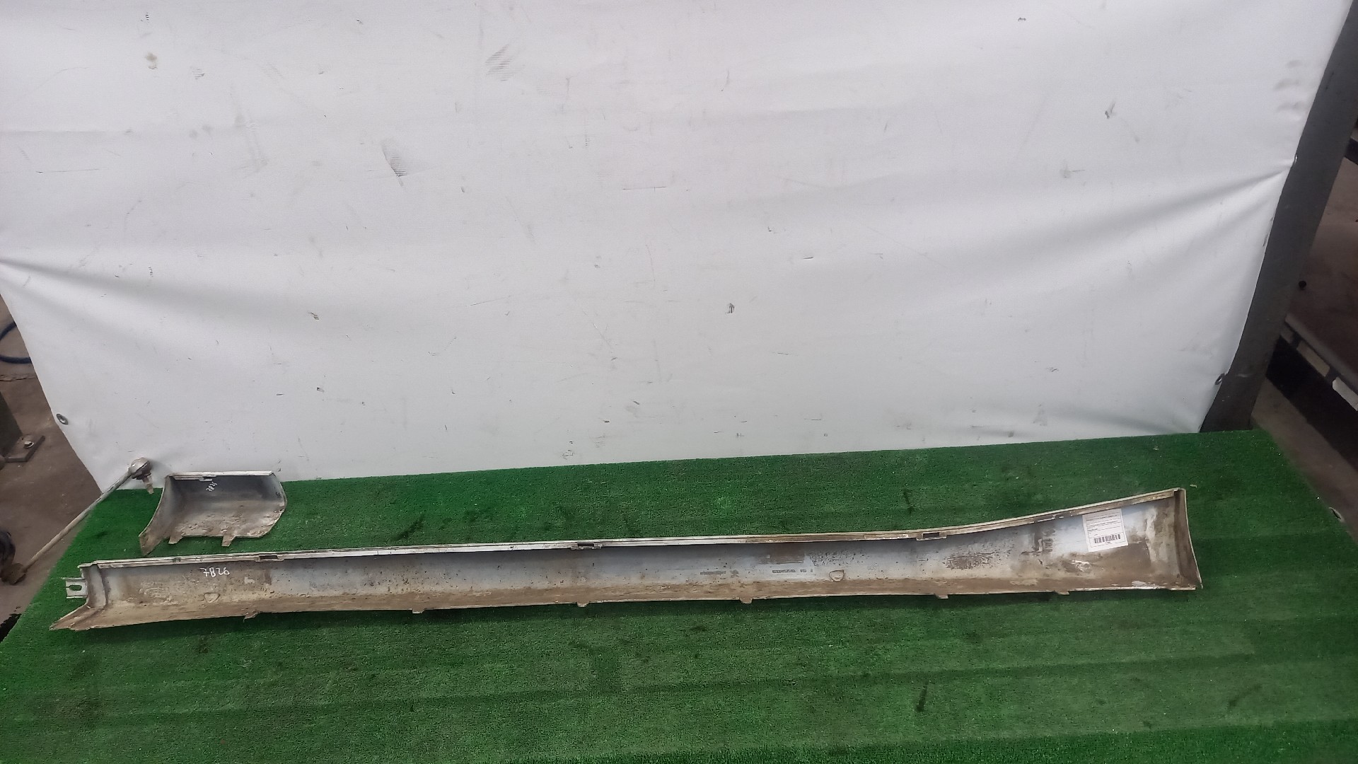 Embaladeira Lado Direito RENAULT CLIO III (BR0/1, CR0/1) | 05 -  Imagem-1