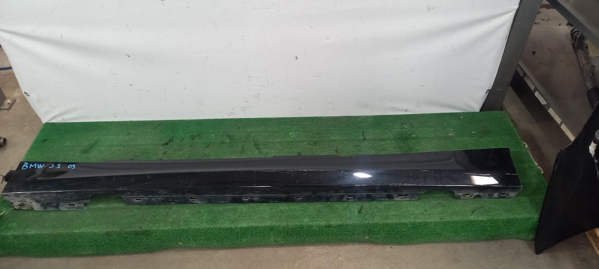 Embaladeira Lado Esquerdo BMW 1 (E87) | 03 - 13