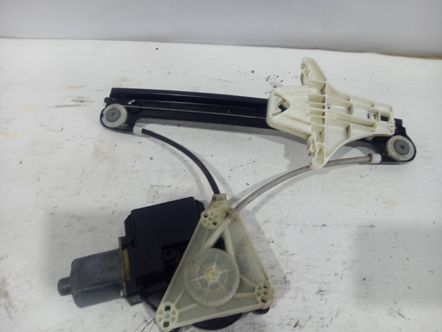 Elevador de Vidro Tras Esquerdo VOLKSWAGEN POLO (6R1, 6C1) | 09 -  Imagem-2