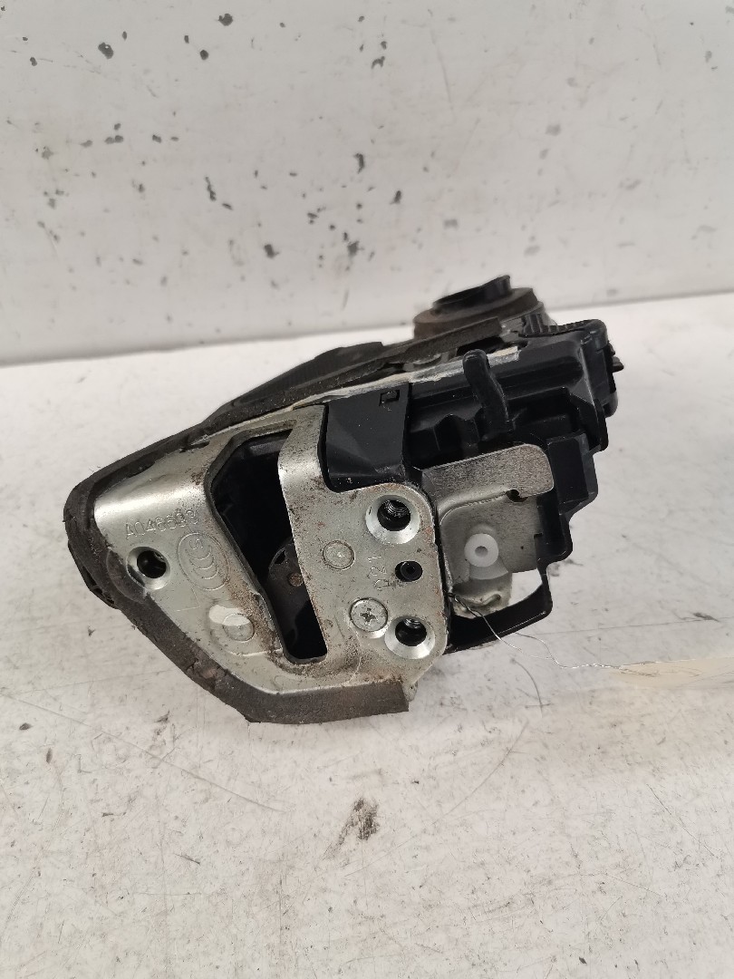 Fechadura Tras Lado Esquerdo TOYOTA AURIS (_E15_) | 06 - 12