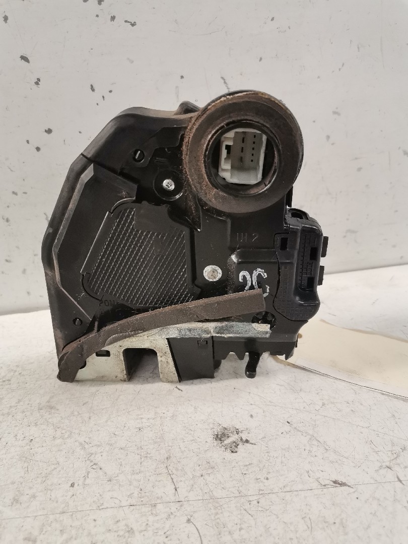 Fechadura Tras Lado Esquerdo TOYOTA AURIS (_E15_) | 06 - 12 Imagem-3