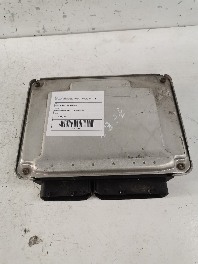 Engine Module VOLKSWAGEN POLO (9N_) | 01 - 14