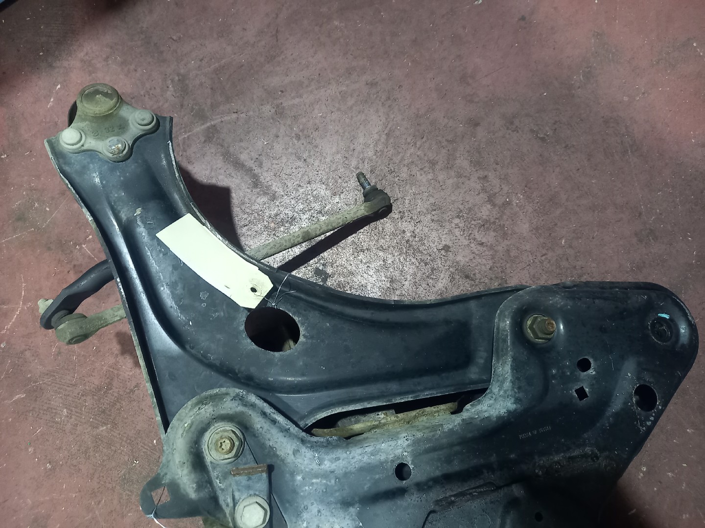 Braço de Suspensão Esquerdo PEUGEOT 208 I (CA_, CC_) | 12 - 