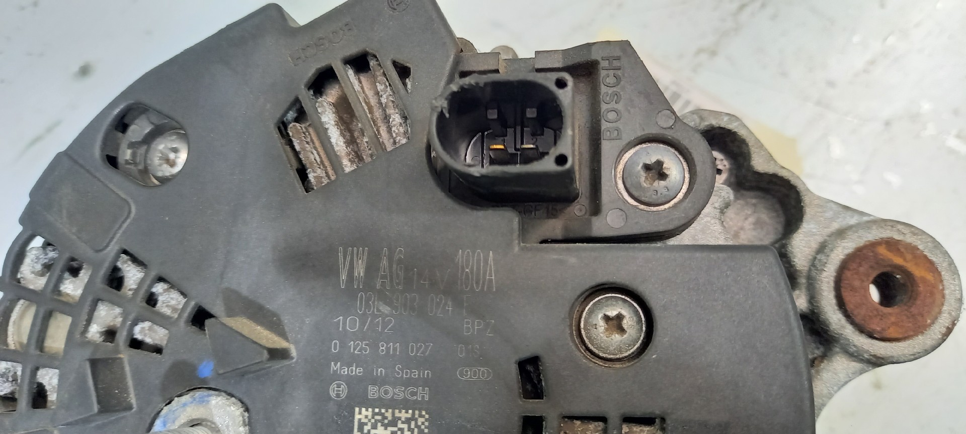 Alternador VOLKSWAGEN PASSAT Variant (365) | 10 - 15 Imagem-2