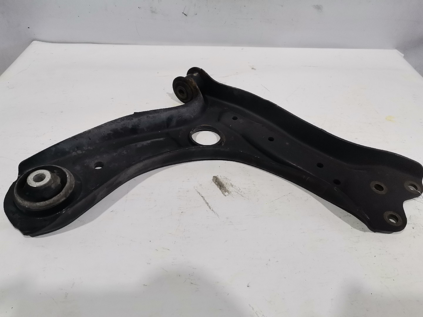 Braço de Suspensão Esquerdo VOLKSWAGEN POLO (6R1, 6C1) | 09 - 