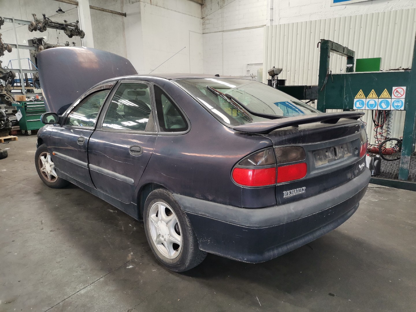 LAGUNA I  RENAULT LAGUNA I (B56_, 556_) | 93 - 02
