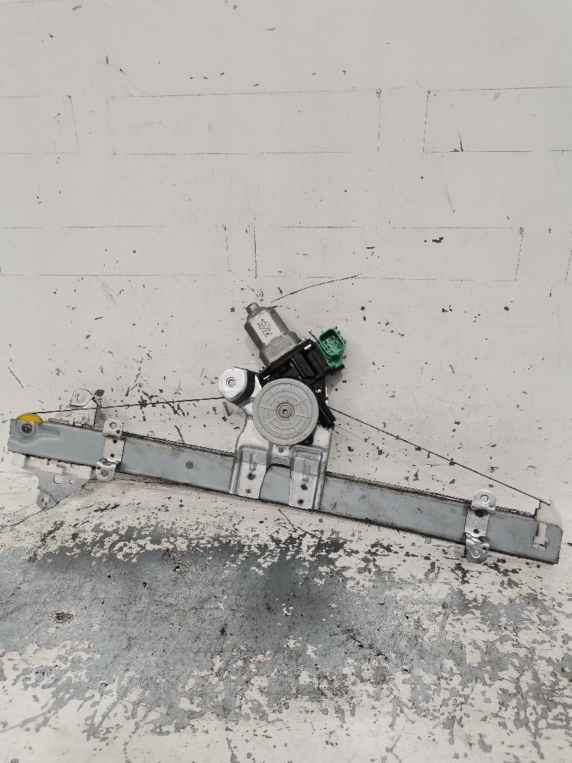 Elevador de Vidro Frente Esquerdo NISSAN LEAF (ZE0) | 10 - 