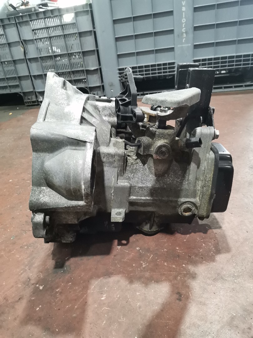 Caixa de Velocidades Manual VOLKSWAGEN POLO (6R1, 6C1) | 09 -  Imagem-2