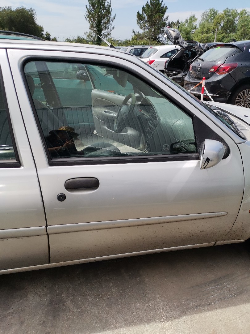 Porta Frente Lado Direito FORD FIESTA IV (JA_, JB_) | 95 - 02