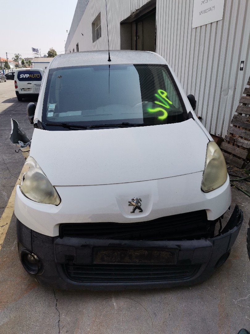 PARTNER Caixa  PEUGEOT PARTNER Caixa | 08 - 
