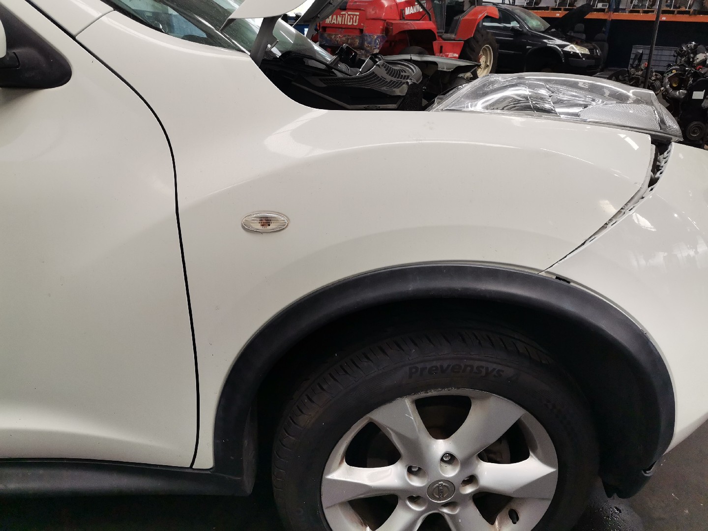 Guarda Lamas Direito NISSAN JUKE (F15) | 10 - 