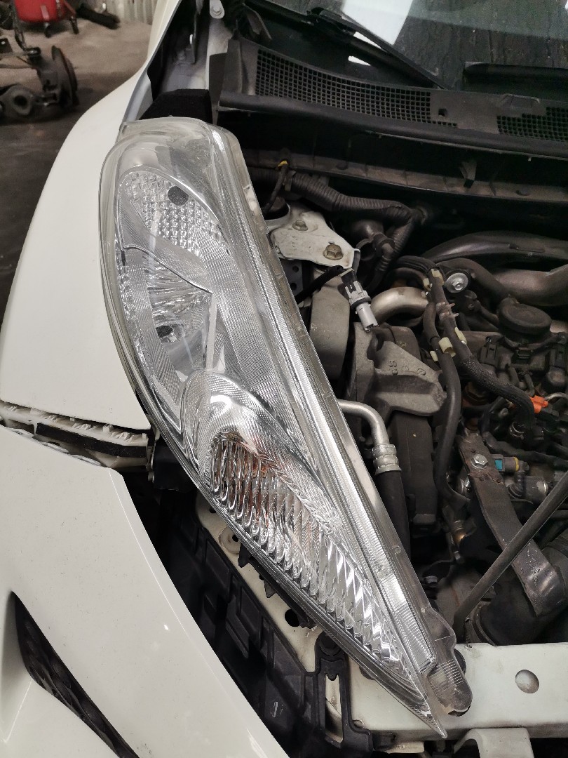 Faro Dcho NISSAN JUKE (F15) | 10 - 