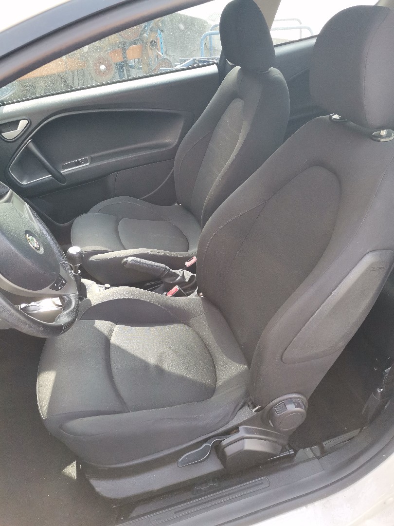 Conjunto Bancos ALFA ROMEO MITO (955_) | 08 - 