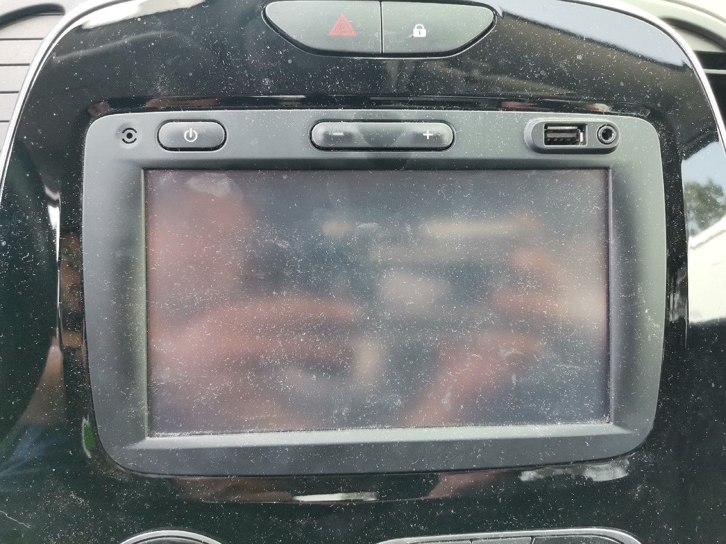 Rádio RENAULT CAPTUR I (J5_, H5_) | 13 - 