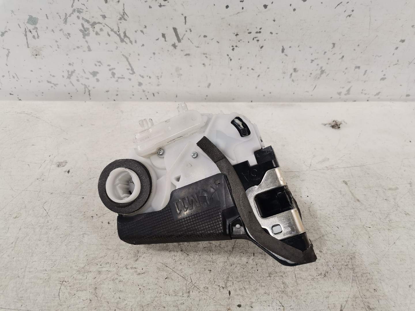 Fechadura Tras Lado Esquerdo TOYOTA YARIS (_P13_) | 10 -  Imagem-1