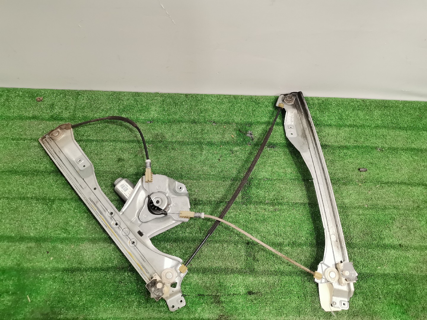 Elevador de Vidro Frente Direito  RENAULT CLIO III (BR0/1, CR0/1) | 05 -  Imagem-1