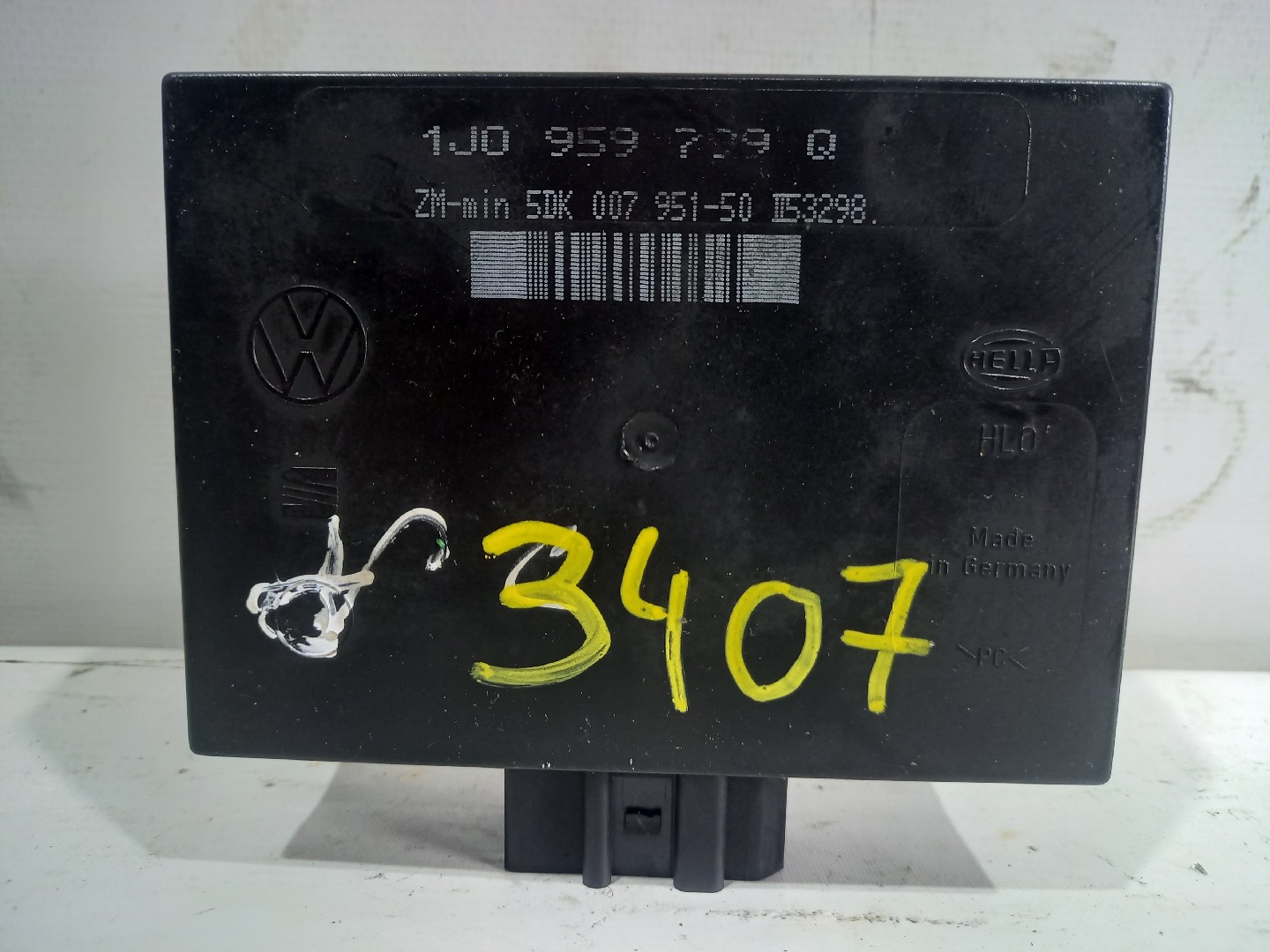 Engine Module VOLKSWAGEN GOLF IV (1J1) | 97 - 07