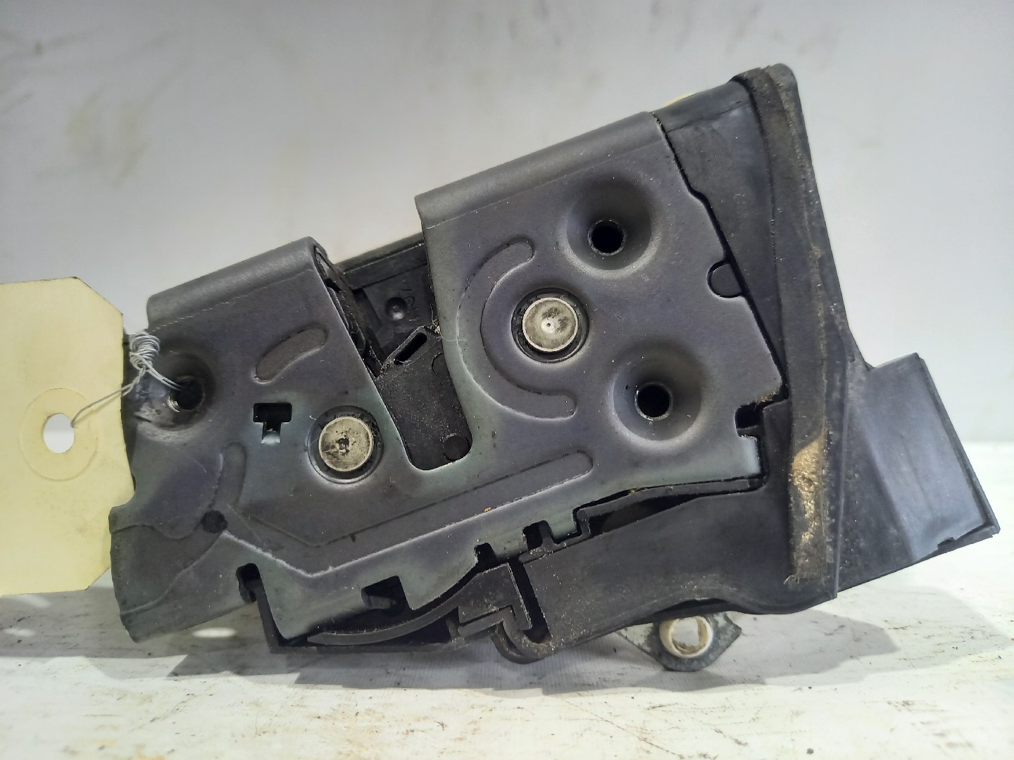 Fechadura Tras Lado Direito MAZDA 3 três volumes (BK) | 99 - 09