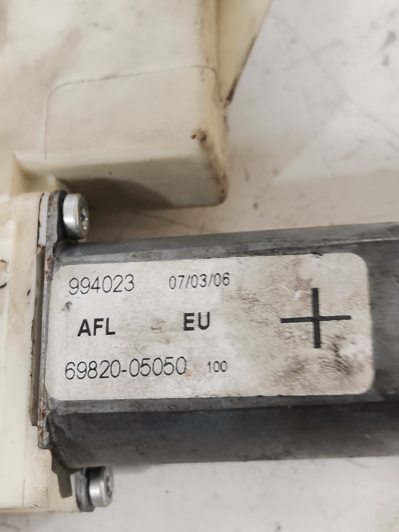 Elevador de Vidro Frente Esquerdo TOYOTA AVENSIS (_T25_) | 03 - 08 Imagem-2