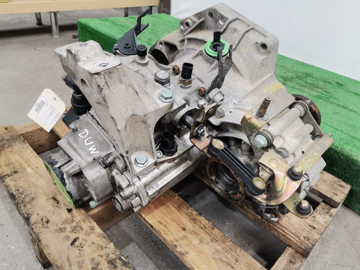 Caixa de Velocidades Manual VOLKSWAGEN GOLF IV (1J1) | 97 - 07 Imagem-2