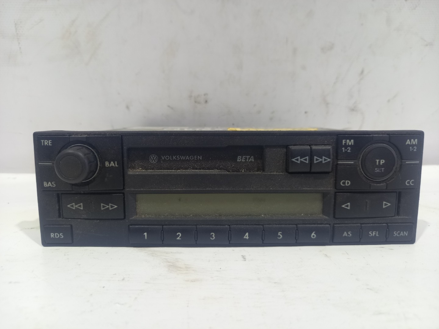 Rádio VOLKSWAGEN POLO (6N2) | 99 - 01 Imagem-1