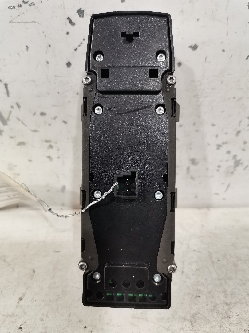 Cierre Puerta Trasera Izq MERCEDES-BENZ E-CLASS T-Model (S212) | 09 - 16 Imagem-1