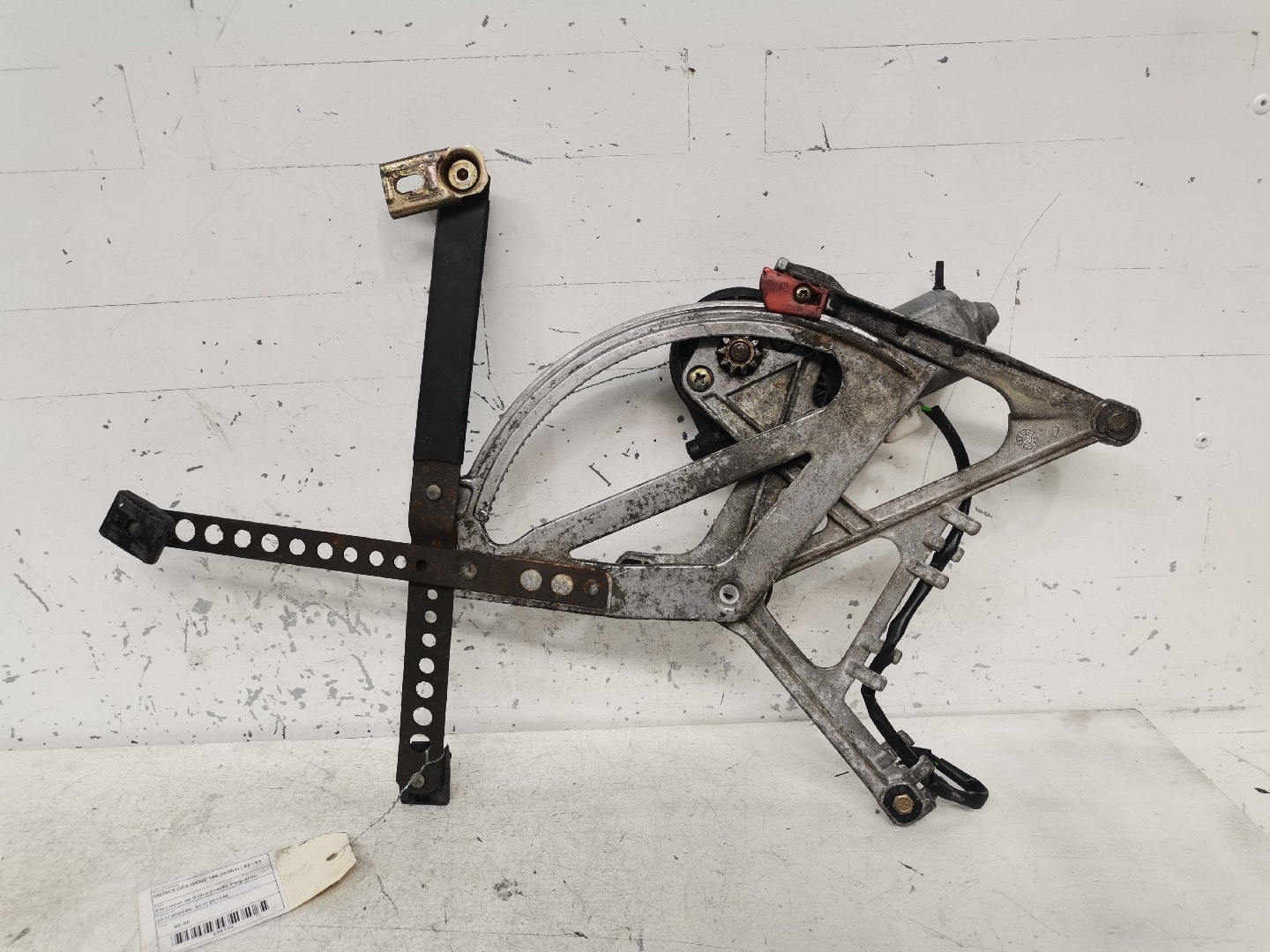 Elevador de Vidro Frente Esquerdo MERCEDES-BENZ 190 (W201) | 82 - 93 Imagem-1