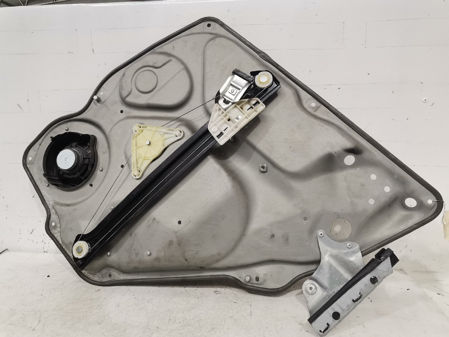 Elevador de Vidro Tras Esquerdo MERCEDES-BENZ A-CLASS (W169) | 04 - 12 Imagem-5