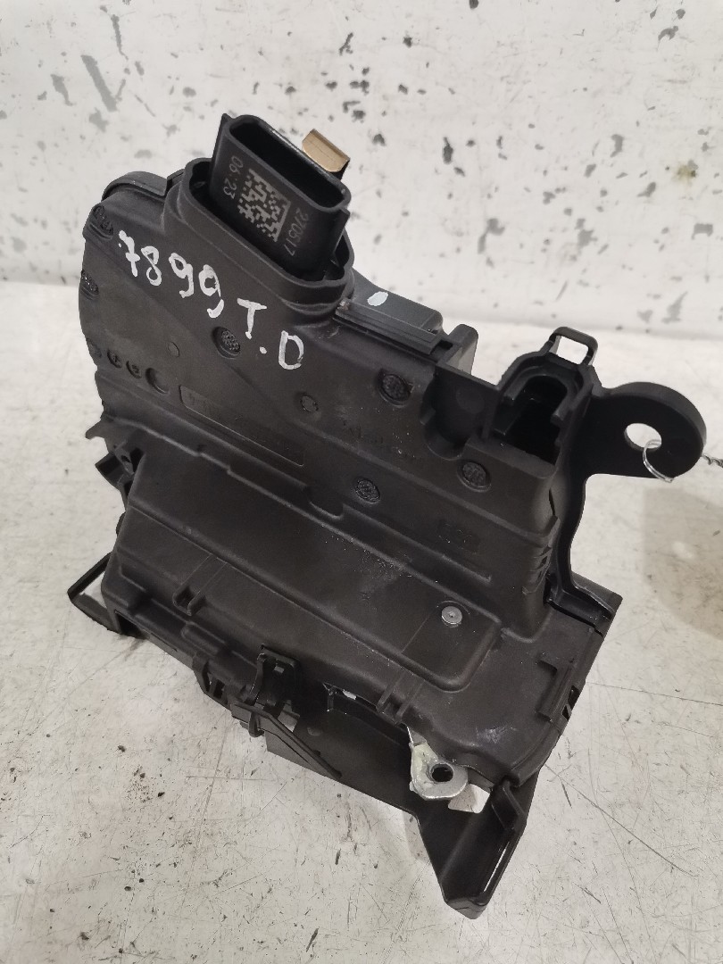 Fechadura Tras Lado Direito RENAULT CAPTUR I (J5_, H5_) | 13 - 