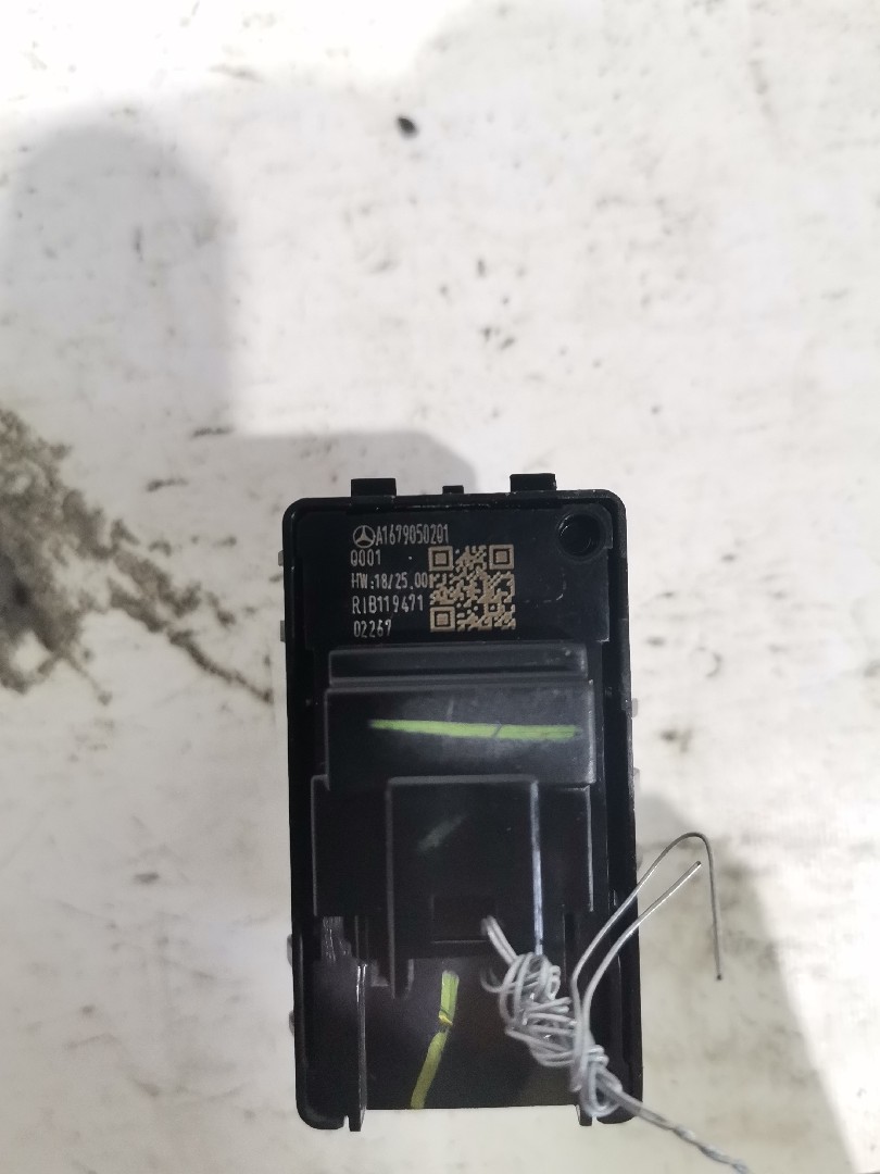 Botão / Interruptor Vidro Trás Esquerdo MERCEDES-BENZ GLB-CLASS (X247) | 19 -  Imagem-1