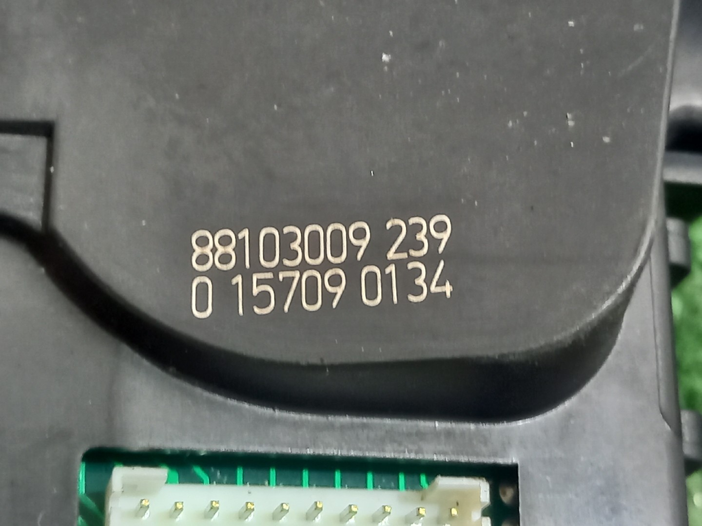 Manete / Manípulo Limpa-vidros RENAULT CLIO III (BR0/1, CR0/1) | 05 -  Imagem-1