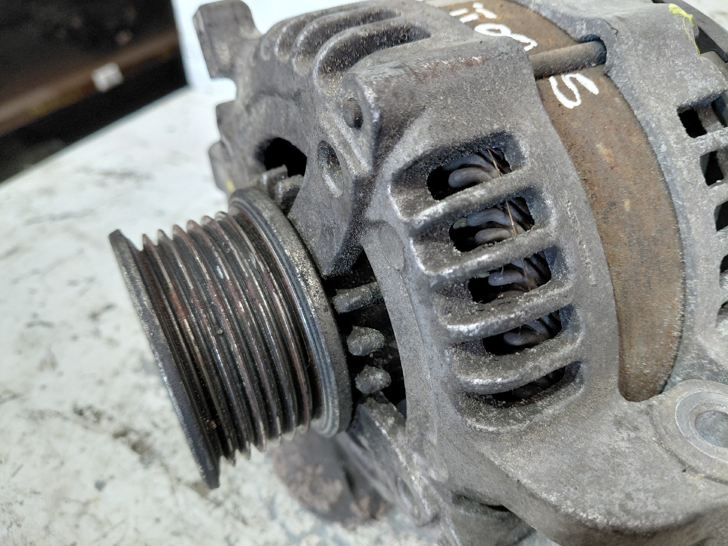 Alternador TOYOTA AVENSIS Combi (_T25_) | 03 - 08 Imagem-1