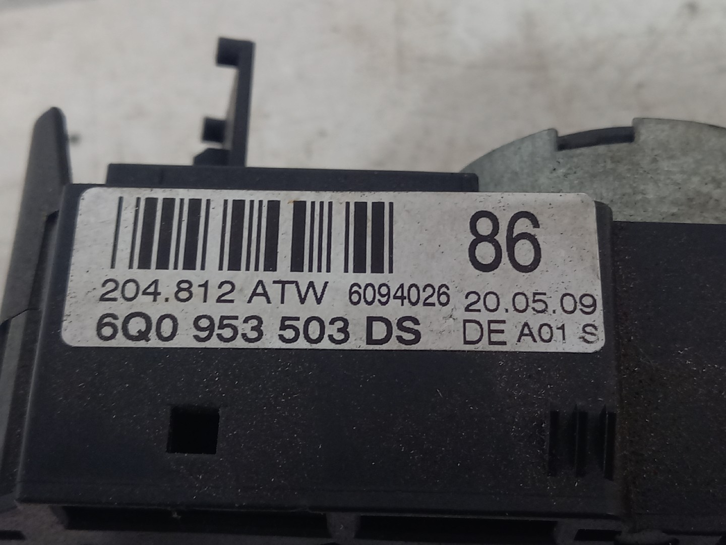 Manetes Luzes/Piscas e Limpa-vidros VOLKSWAGEN POLO (6R1, 6C1) | 09 -  Imagem-2