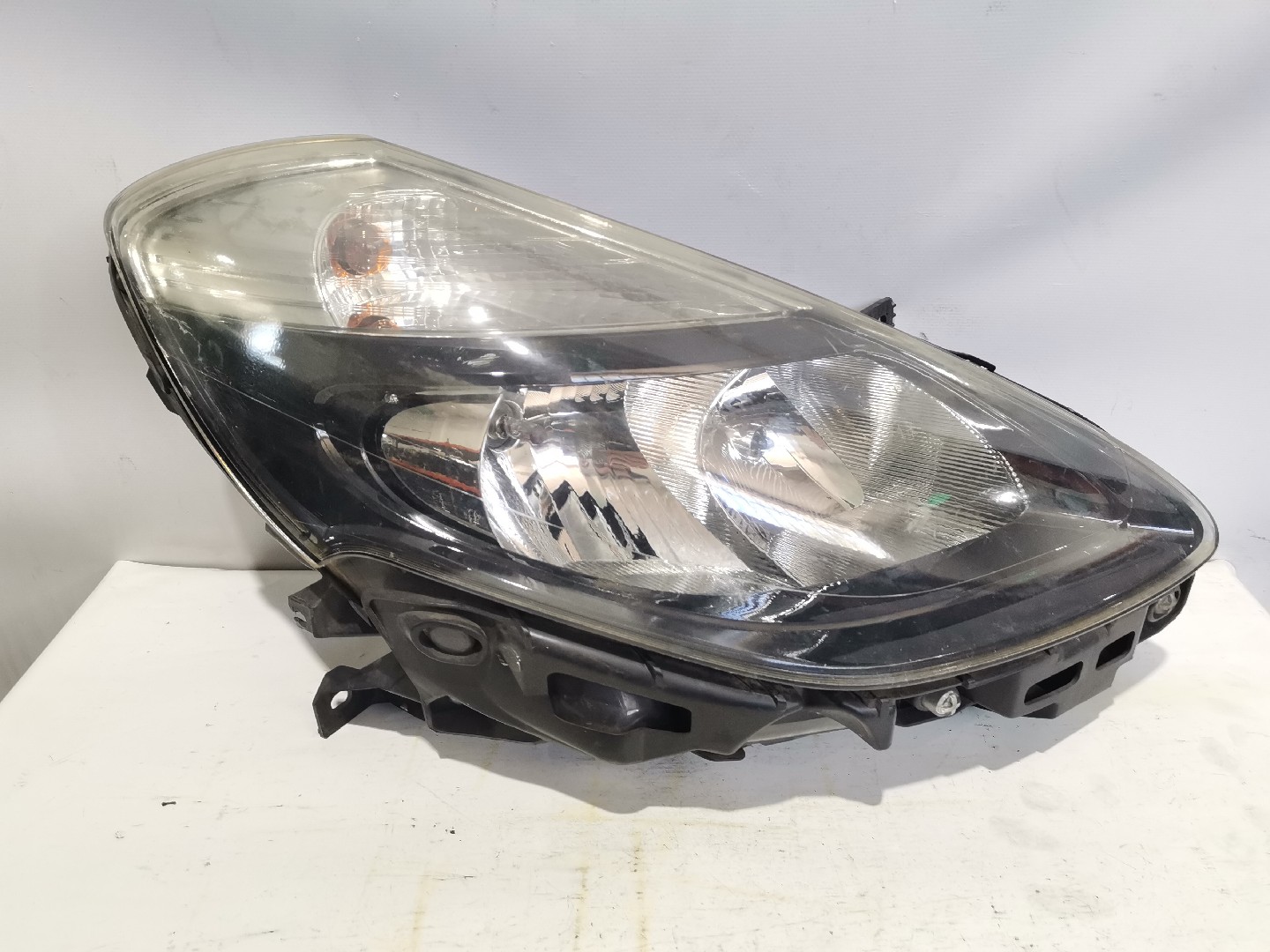Right Headlight  RENAULT CLIO III (BR0/1, CR0/1) | 05 -  Imagem-1