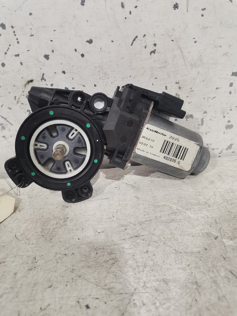 Motor Elevador Vidro Frente Esquerdo NISSAN QASHQAI / QASHQAI +2 I (J10, NJ10, JJ10E) | 06 - 14