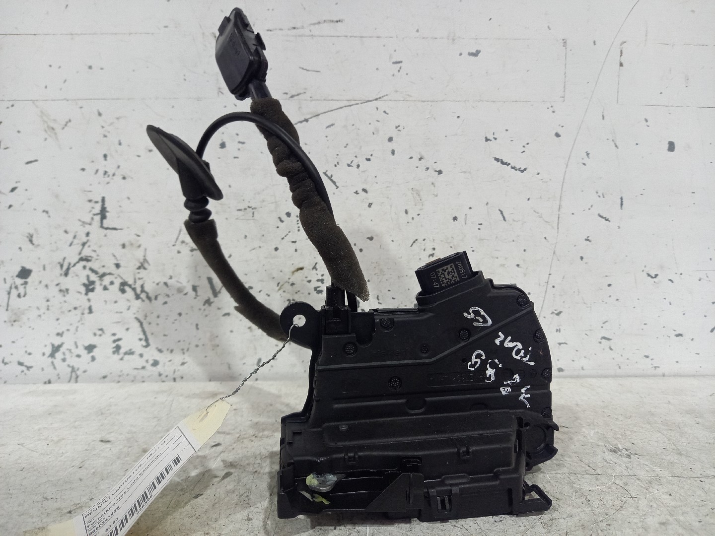 Fechadura Tras Lado Esquerdo RENAULT CAPTUR I (J5_, H5_) | 13 - 