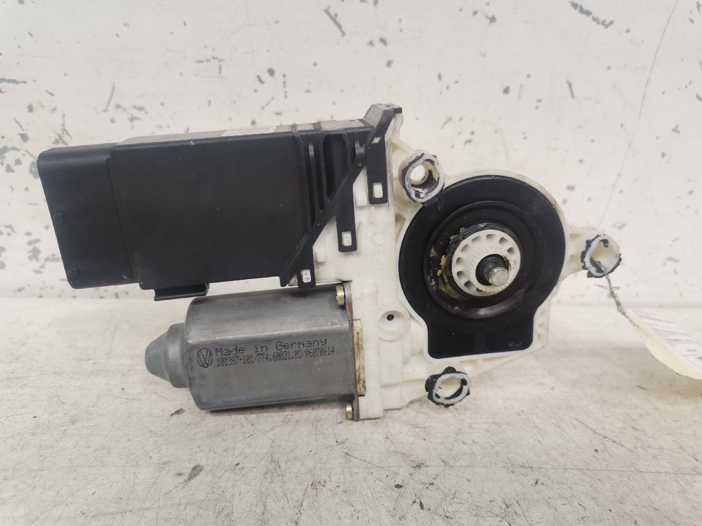 Motor Elevador Vidro Frente Esquerdo VOLKSWAGEN GOLF IV (1J1) | 97 - 07