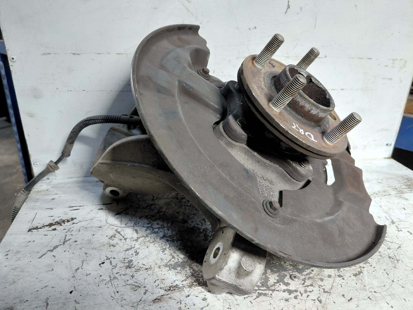 Manga de Eixo Frente Lado Direito VOLVO V40 Hatchback (525, 526) | 12 - 