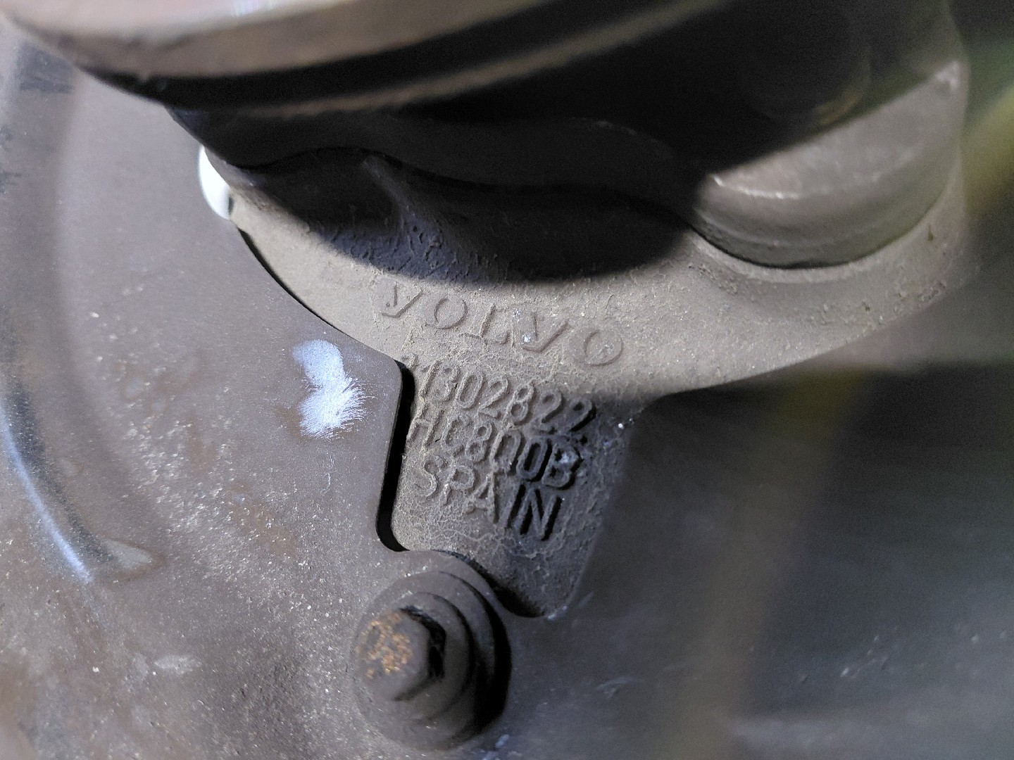 Manga de Eixo Frente Lado Direito VOLVO V40 Hatchback (525, 526) | 12 -  Imagem-2