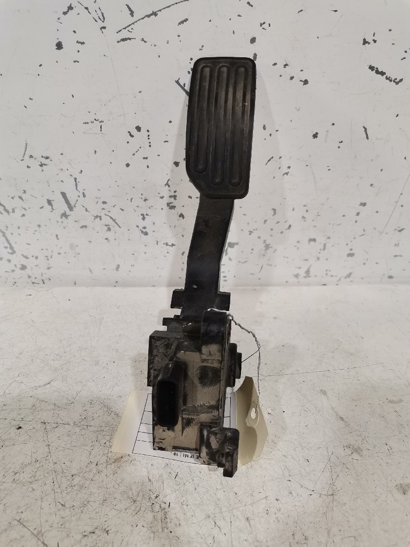 Pedal Acelerador NISSAN JUKE (F15) | 10 - 