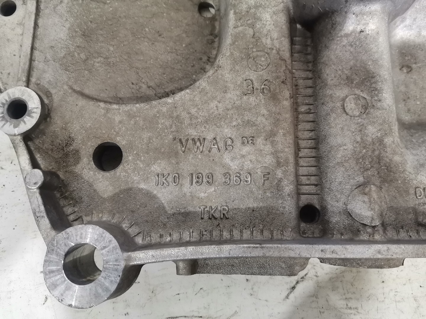 Charriot Frente VOLKSWAGEN GOLF V (1K1) | 03 - 09 Imagem-1