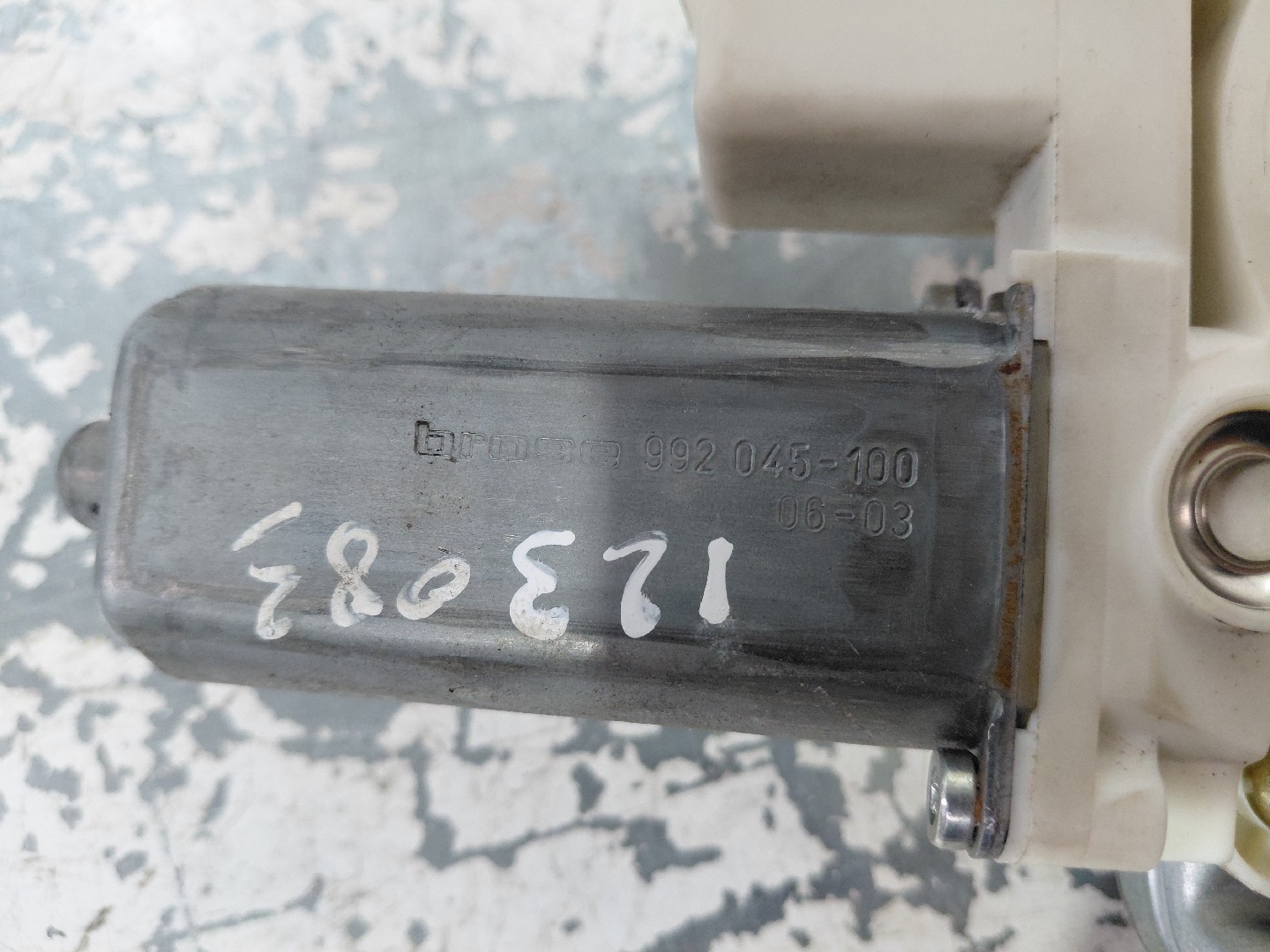 Elevador de Vidro Frente Esquerdo TOYOTA AVENSIS Combi (_T25_) | 03 - 08 Imagem-4