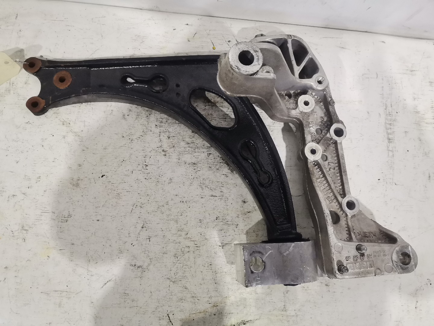 Braço de Suspensão Esquerdo VOLKSWAGEN GOLF V (1K1) | 03 - 09