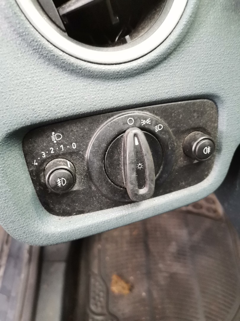Botão / Interruptor Luzes FORD FIESTA VI (CB1, CCN) | 08 - 